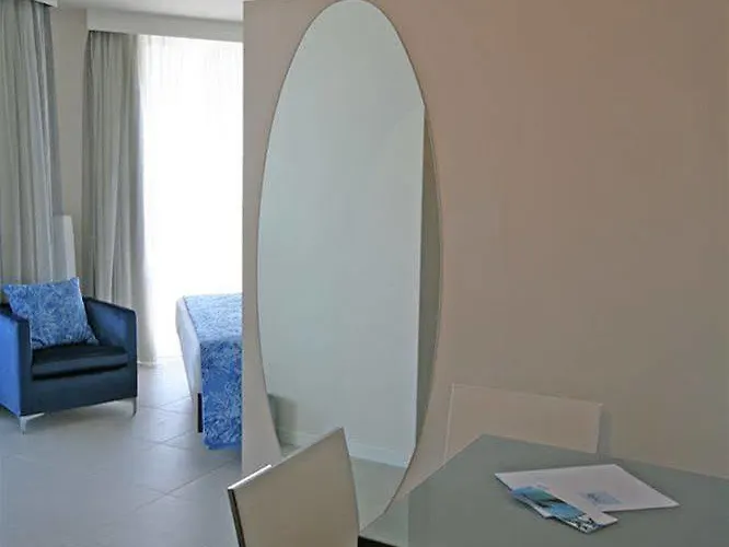 Beach Suite Hotel 3*